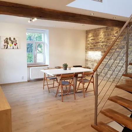 La Petite Guest house *
