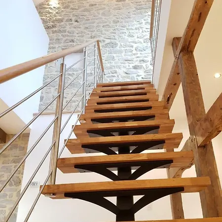La Petite Guest house *